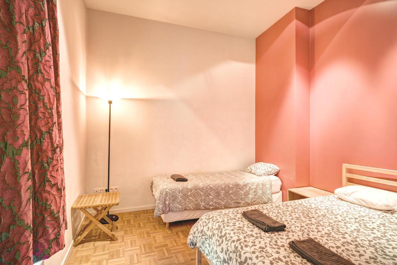 Three Bedroom Marble Apartment In The Heart Of Anversa Esterno foto